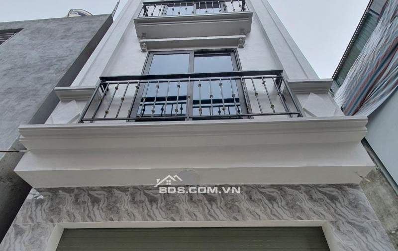 H Đường thông, ô tô qua cửa, ngay trường Hoài Đức A, nhà Kim Chung, 4,5 tầng 36m2 giá 5 tỷ 7